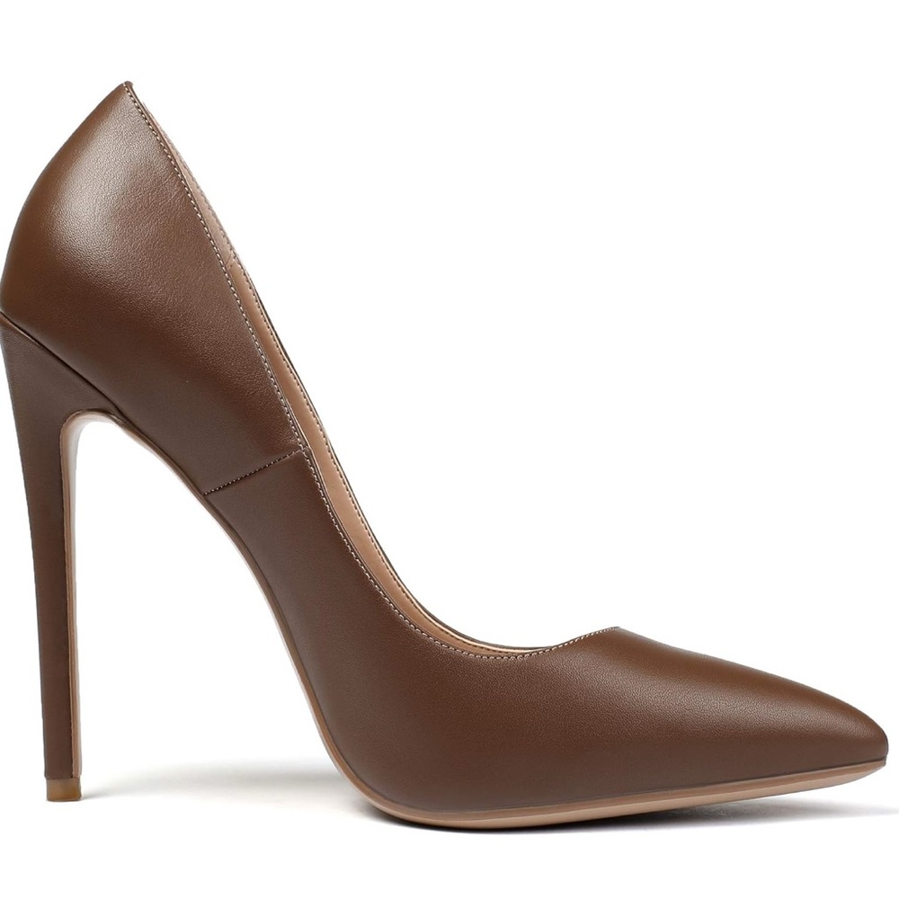 Elegant Brown Leather Pumps